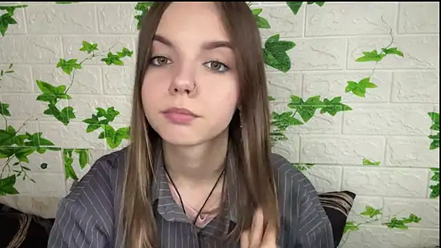 LisaPorse online show from June 1, 2:39 pm
