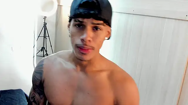 Joao da silva19 online show from June 14, 3:13 pm