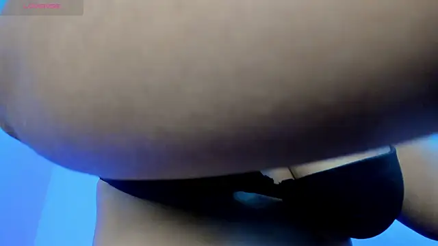 Snapshot of milkqueenboobs chatting on June 16, 7:58 pm milkqueenboobs online show from June 16, 7:58 pm