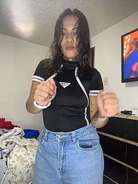 MadisonYoung000 online show from May 27, 2:02 pm