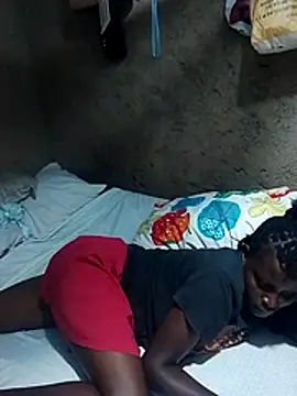 Snapshot of Lawal-Briana chatting on July 16, 5:32 pm Lawal-Briana online show from July 16, 5:32 pm