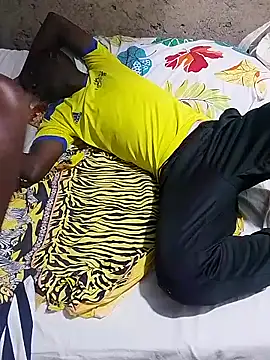 Snapshot of Lawal-Briana chatting on July 10, 6:19 pm Lawal-Briana online show from July 10, 6:19 pm