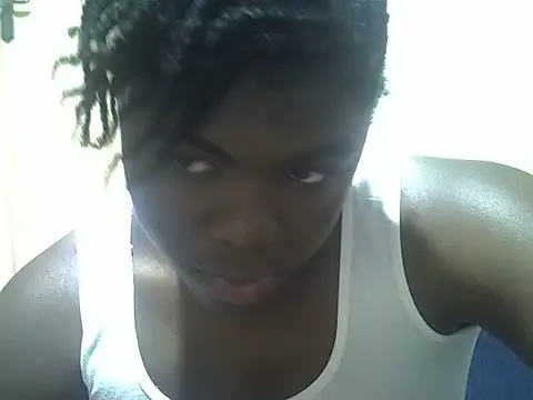 Snapshot of evethegurl chatting on June 4, 4:00 pm evethegurl online show from June 4, 4:00 pm