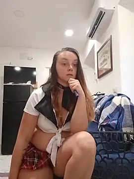 Snapshot of MissDiavoletta chatting on May 20, 6:05 pm MissDiavoletta online show from May 20, 6:05 pm