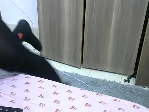 Snapshot of Baby_Nelisah chatting on June 23, 3:59 am Baby Nelisah online show from June 23, 3:59 am