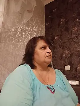 Snapshot of LisichkaOksana chatting on June 19, 8:14 pm LisichkaOksana online show from June 19, 8:14 pm