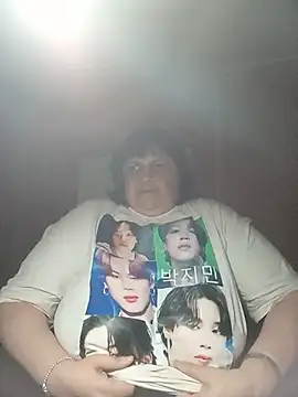 Snapshot of LisichkaOksana chatting on June 8, 9:48 pm LisichkaOksana online show from June 8, 9:48 pm