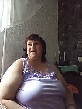 Snapshot of LisichkaOksana chatting on June 20, 8:19 am LisichkaOksana online show from June 20, 8:19 am