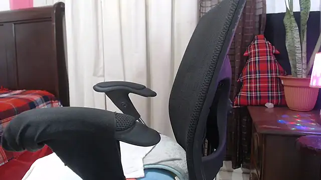 jenny milf69 online show from May 6, 1:15 pm