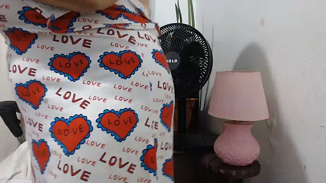 Snapshot of jenny_milf69 chatting on June 18, 1:59 am jenny milf69 online show from June 18, 1:59 am