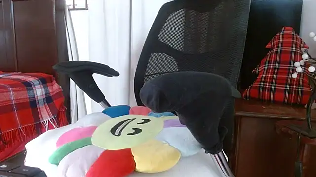 Snapshot of jenny_milf69 chatting on February 20, 12:51 pm jenny milf69 online show from February 20, 12:51 pm