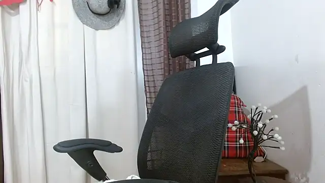 Snapshot of jenny_milf69 chatting on February 24, 2:29 pm jenny milf69 online show from February 24, 2:29 pm