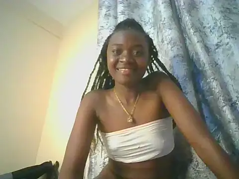 Preetygirlyz online show from May 17, 6:30 pm