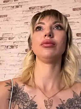 TeaseBabeXXX online show from June 7, 10:26 pm