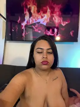 MiaLane3 online show from July 4, 1:48 pm