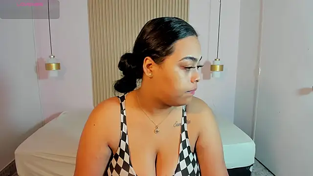 MiaLane3 online show from June 18, 11:37 am