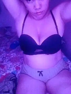 Yesica26D online show from May 17, 3:28 am