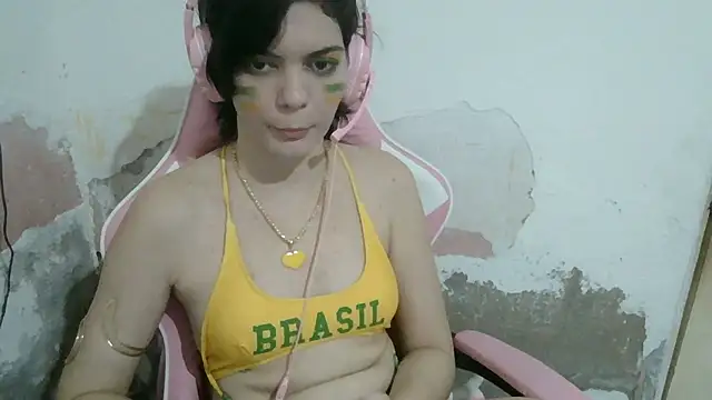 Snapshot of Angel_Ristoww chatting on June 24, 10:18 pm Angel Ristoww online show from June 24, 10:18 pm