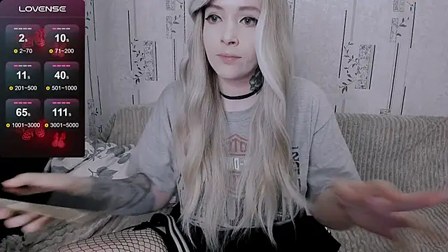 Polly Megan online show from May 27, 8:16 pm