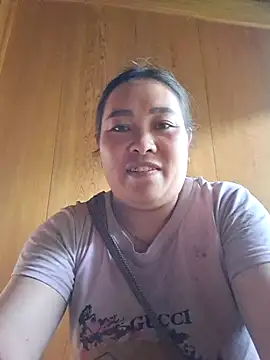 199lyina online show from May 20, 2:41 am