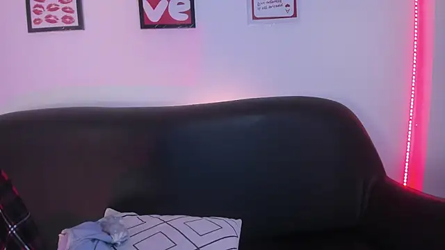 Sweet Fireee online show from June 24, 9:12 pm