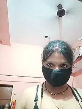 Snapshot of ZOYA-STRIP chatting on July 13, 5:45 pm ZOYA-STRIP online show from July 13, 5:45 pm