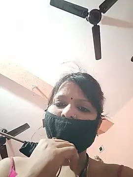 Snapshot of ZOYA-STRIP chatting on June 24, 4:27 pm ZOYA-STRIP online show from June 24, 4:27 pm