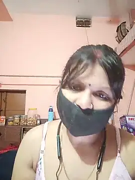 Snapshot of ZOYA-STRIP chatting on June 30, 4:51 pm ZOYA-STRIP online show from June 30, 4:51 pm