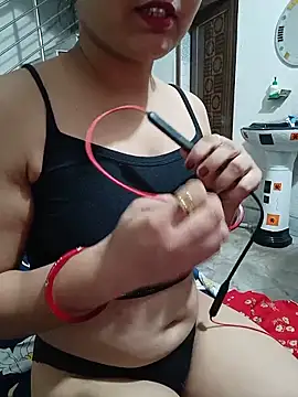 Snapshot of ZOYA-STRIP chatting on June 2, 5:13 pm ZOYA-STRIP online show from June 2, 5:13 pm