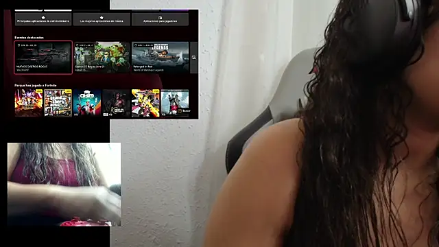 Snapshot of scarletdollof chatting on May 29, 8:37 pm scarletdollof online show from May 29, 8:37 pm
