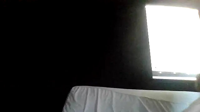 Snapshot of Tallhungcloudyyy chatting on June 10, 11:06 pm Tallhungcloudyyy online show from June 10, 11:06 pm