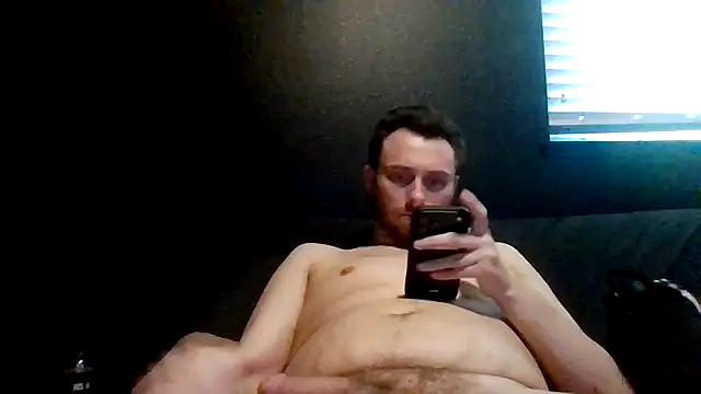 Snapshot of Tallhungcloudyyy chatting on June 4, 2:38 am Tallhungcloudyyy online show from June 4, 2:38 am