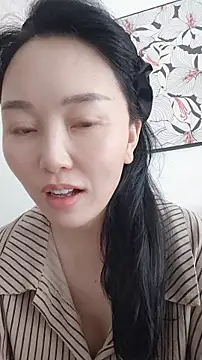 Snapshot of lylxili chatting on June 24, 2:54 am lylxili online show from June 24, 2:54 am