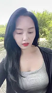 Snapshot of lylxili chatting on July 8, 2:24 am lylxili online show from July 8, 2:24 am