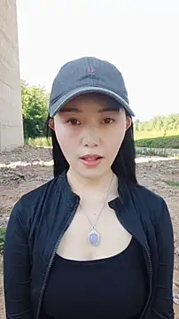 Snapshot of lylxili chatting on June 10, 6:47 am lylxili online show from June 10, 6:47 am