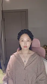 Snapshot of lylxili chatting on June 4, 9:25 am lylxili online show from June 4, 9:25 am