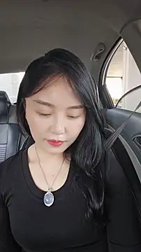 Snapshot of lylxili chatting on June 15, 5:51 am lylxili online show from June 15, 5:51 am