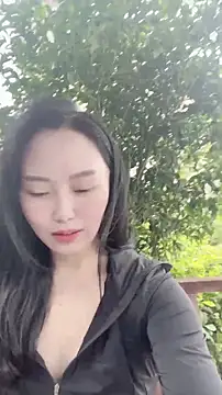 Snapshot of lylxili chatting on July 6, 1:45 am lylxili online show from July 6, 1:45 am
