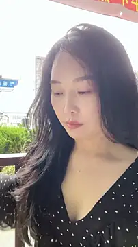 Snapshot of lylxili chatting on June 25, 10:42 am lylxili online show from June 25, 10:42 am