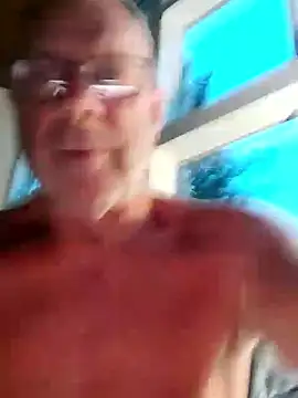 Snapshot of daddygil69 chatting on June 30, 1:16 am daddygil69 online show from June 30, 1:16 am