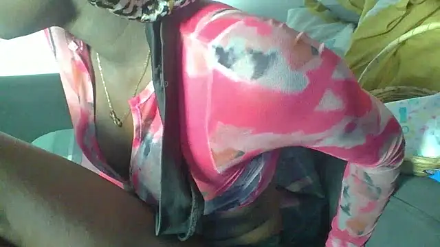 Snapshot of Ebony-Candy chatting on May 23, 9:03 pm Ebony-Candy online show from May 23, 9:03 pm