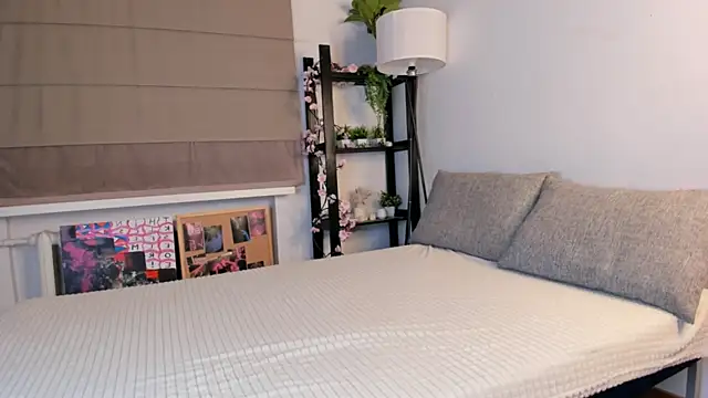 CoralHollow online show from June 26, 5:13 am