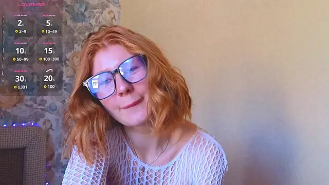 Snapshot of Juli_Ginger chatting on July 1, 5:41 am Juli Ginger online show from July 1, 5:41 am