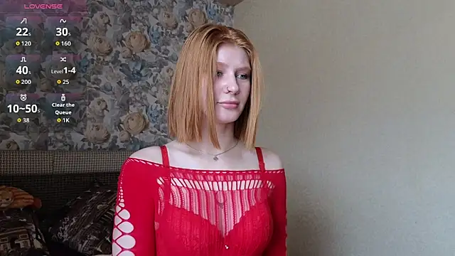 Snapshot of Juli_Ginger chatting on June 2, 10:37 am Juli Ginger online show from June 2, 10:37 am