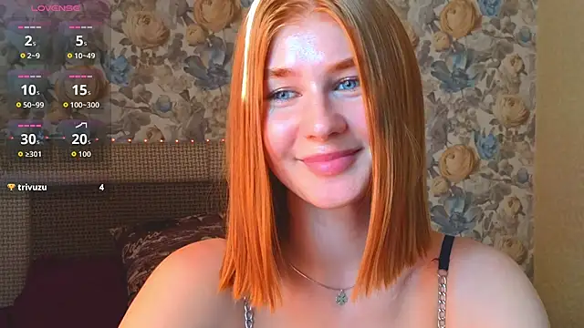 Snapshot of Juli_Ginger chatting on July 18, 3:31 pm Juli Ginger online show from July 18, 3:31 pm