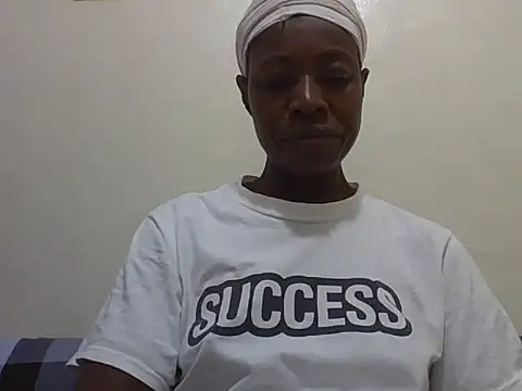 Eebony Bubbly online show from June 4, 9:03 am