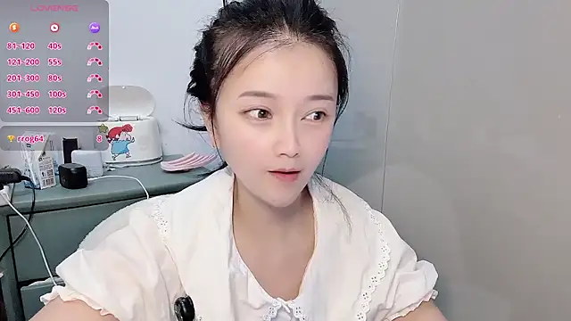 Snapshot of mengmeng-Zzz chatting on July 5, 6:31 am mengmeng-Zzz online show from July 5, 6:31 am