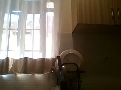 Hotty Luizer online show from May 26, 7:28 am