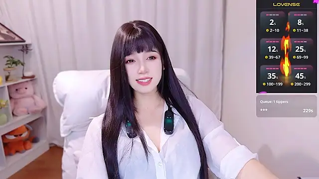 August cat online show from June 12, 9:56 pm