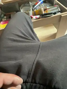 lapinouhot online show from May 17, 4:18 pm